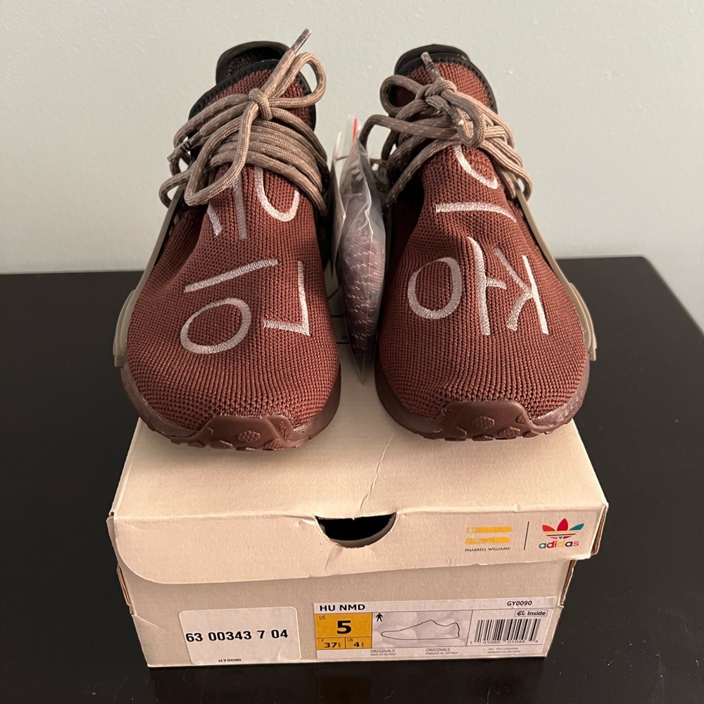 Pharrell x NMD Human Race Chocolate - Picture 5 of 6